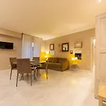 Vico Chiusetta 5 Apartament