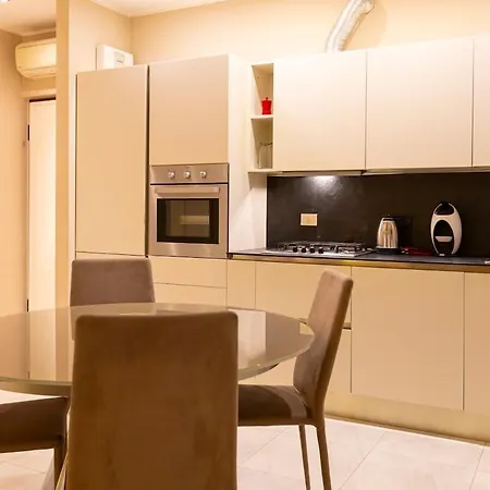 Vico Chiusetta 5 Apartment *