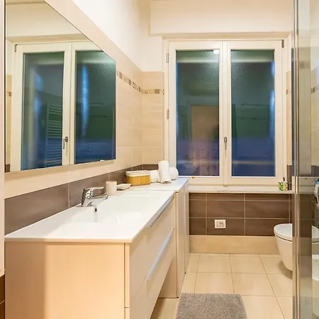 Vico Chiusetta 5 דירה