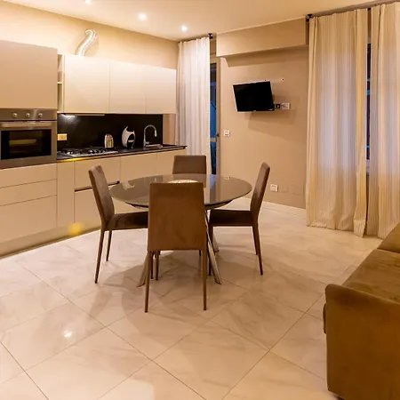 Vico Chiusetta 5 Apartment *
