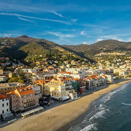 Vico Chiusetta 5 * Alassio